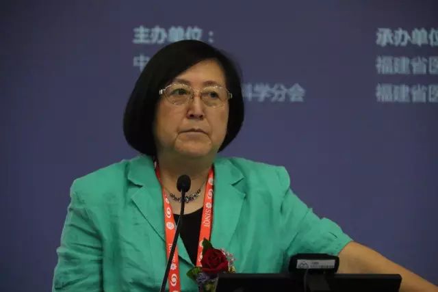 9月15日下午，在 22次全国眼科学术大会上，中国眼科医师“明日之星”计划在福州海峡环球会展中心正式启动，数 名中外眼科专家在现场及通过视频直播共同见证。2.jpg