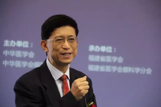 9月15日下午，在 22次全国眼科学术大会上，中国眼科医师“明日之星”计划在福州海峡环球会展中心正式启动，数 名中外眼科专家在现场及通过视频直播共同见证。5.jpg