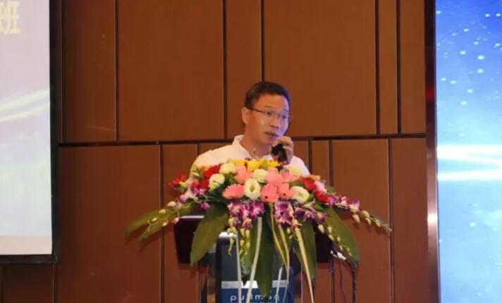10月21日，由厦门大学附属厦门眼科中心主办的 五届福建省斜视、弱视及儿童眼病防治学习班在厦门如期举行。来自全国各地200多名眼科专家同行出席了学习班，并围绕斜视、弱视及儿童眼病的基础与临床研究展开交流和探讨.jpg
