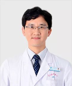 近日，根据《青年英才“双百计划”暂行办法》，中共厦门市委组织部、共青团厦门市委员会组织实施了厦门市 批杰出青年和 三批青年 创业人才计划评选工作。经过组织申报、资格审核、专家评审、现场核实及公示等程序，厦门大学附属厦门眼科中心董诺副教授和林志荣博士后获得“厦门市 三批青年 人才”称号.jpg