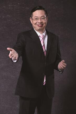 厦门眼科中心近年来取得的成就令业界瞩目：拥有863课题、973课题、国家十一五科技支撑计划、国家自然科学基金、国家杰出青年基金、博士后科学基金、外国专家引智项目及省市课题近百项，共有153项科研获奖，发表文章600余篇，其中发表SCI文章78篇，在中国医学科学院发布的“2014年度中国医院科技影响力排行榜—科学排行”排名全国前*.jpg