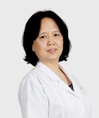 厦门眼科中心眼外伤专科主任蔡锦红：又一*次在手术台上跨年.jpg