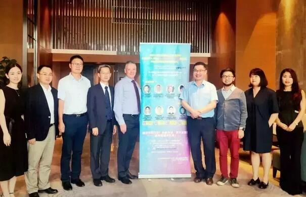 华厦眼科医院集团举行“科研课题的申请与设计”专题讲座 联合上海新途社区健康促进社、澳大利亚眼科研究中心共同推出了“中国眼科未来领袖人才”项目1.jpg