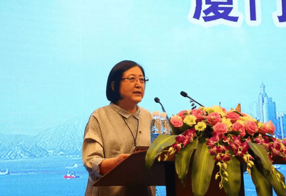 眼科界“ 强大脑”登鹭，掀起“头脑风暴” ——第五届华厦眼科环球论坛召开3.png