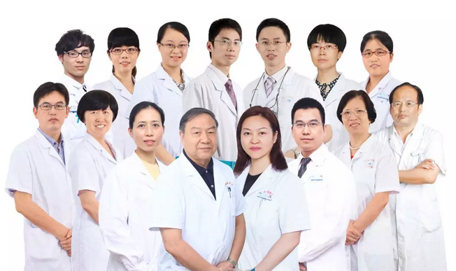 儿童节的礼物：厦门眼科中心“儿童青少年近视防控中心”揭牌、小儿眼科 眼病会诊平台启动4.png