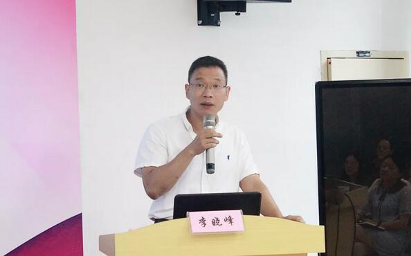 为进一步贯彻新形势下医保工作的合理合法合规性，加深医保人员对较新医保政策的掌握与理解，提升业务技能，集团在厦门举办2019年医保工作培训班，来自集团旗下各医院的医保办主任、医保专员等齐聚一堂、集训充电2.jpg