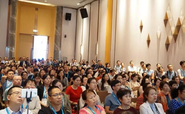 为光明中国护航，向70华诞献礼——华厦之光闪耀2019全国眼科年会9.jpg