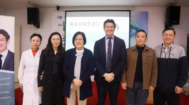 第七届罗马OCTA环球论坛落幕，厦门眼科中心总院长黎晓新院长做专项发言3.jpg