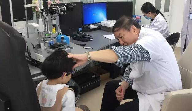 厦门眼科中心专家提醒，切莫错过寒假调整孩子视力的黄金期3.jpg