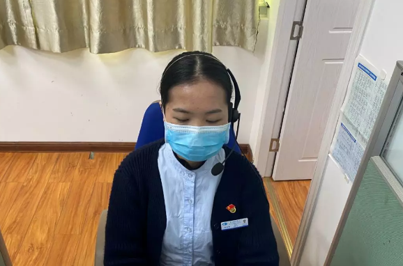 不一样的一线，一样的坚守——华厦眼科集团本部厦门眼科中心守护爱与光明8.png