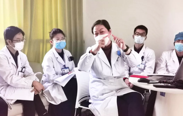 以初心致匠心——厦门眼科中心斜视与小儿眼科潘美华教授以匠心呵护患者的眼健康3.png