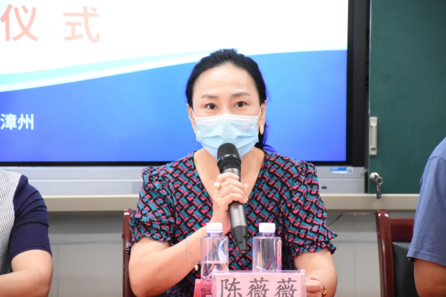 厦门眼科中心漳州眼科医院为龙文两所学校赠送价值40200元爱心眼镜7.png