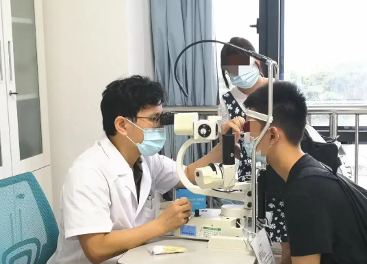 脱颖而出！厦门大学附属厦门眼科中心林志荣博士喜获2020年福建省杰出青年科学基金3.png
