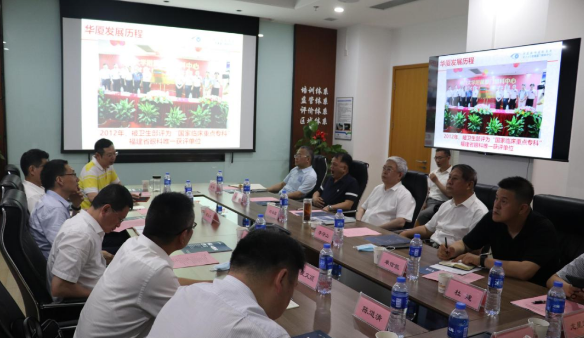 省市领*陪同刘永富主任一行调研华厦眼科：仁心仁术，为公益事业贡献华厦力量3.png