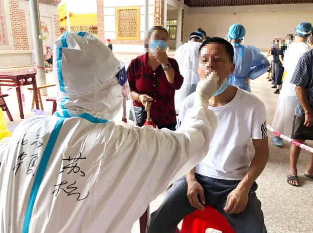 华厦眼科白衣英雄战“疫”背后的暖心故事6.png