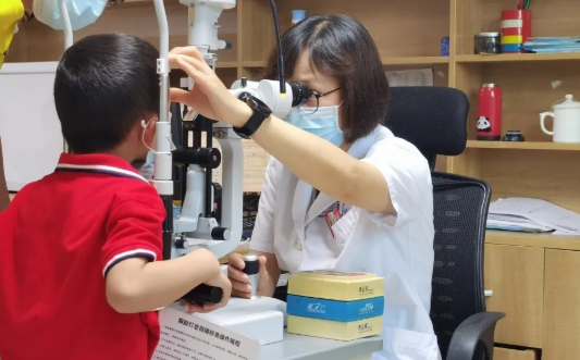 追光者|厦门眼科中心黄艳明：把光明给到患者，更要把光明带到他们心中