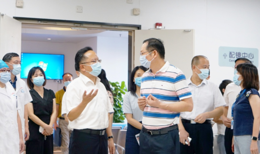 厦门市政府副市长廖华生带队到华厦眼科集团本部厦门眼科中心检查安全生产及疫情防控工作1.png