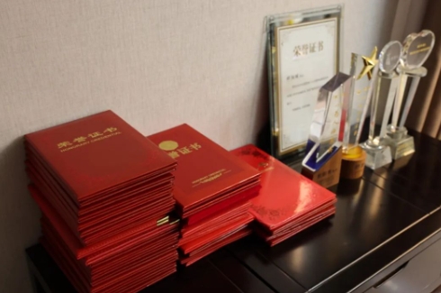厦门眼科中心修阳晖博士带领团队斩获2项殊荣！5.png