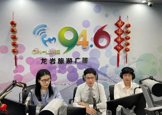 华厦爱眼月捐赠爱心物资呵护明眸，培育“护眼卫士”点亮瞳爱7.png